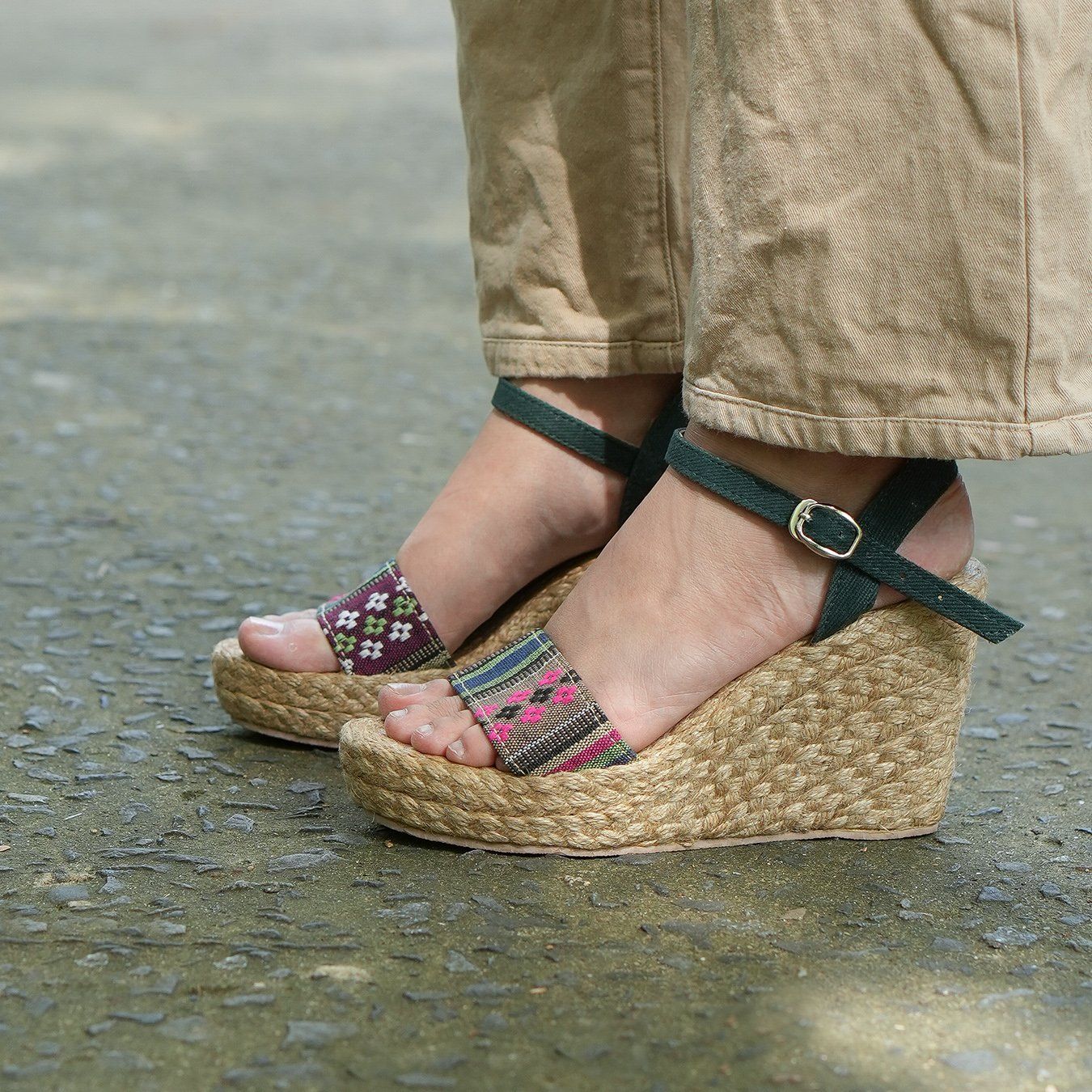 Sandal Cói Đế Xuồng Quai Ngang Thổ Cẩm 8cm - HOÀNG QUYÊN
