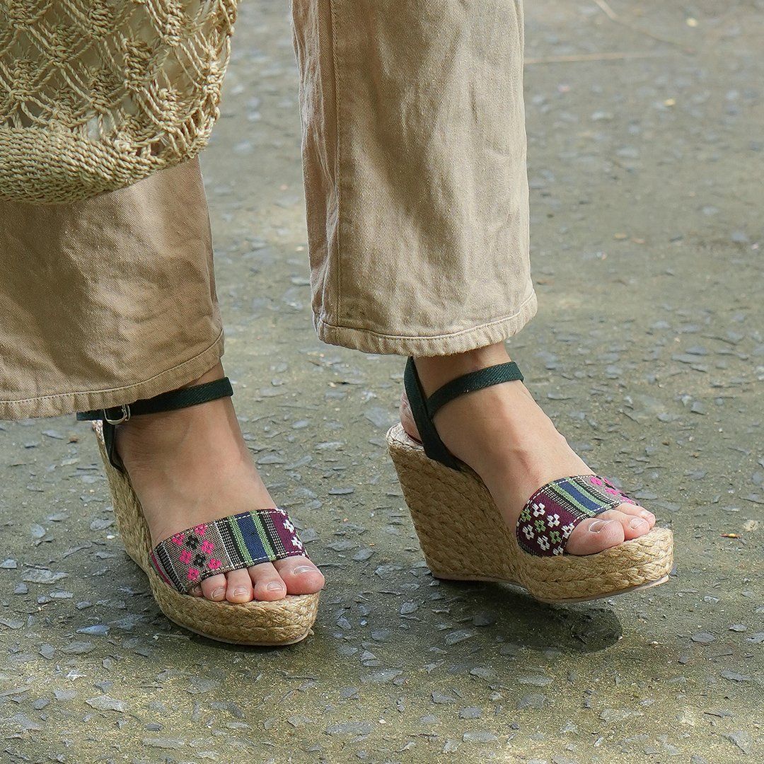 Sandal Cói Đế Xuồng Quai Ngang Thổ Cẩm 8cm - HOÀNG QUYÊN