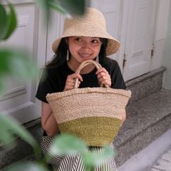 Túi Cói Hình Thang Cỡ Trung Phối Màu - TRÀ SỮA