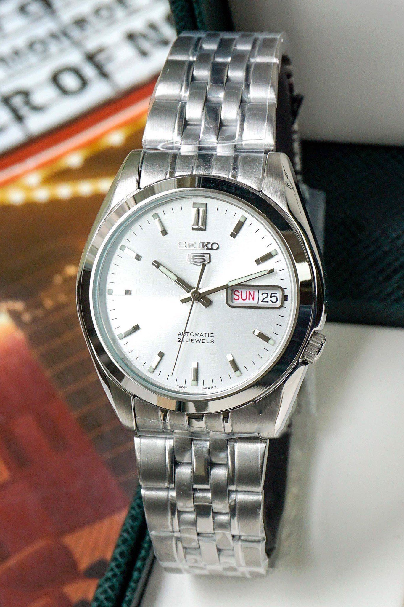 Đồng hồ Seiko 5 SNK355K1 Máy cơ - Dây kim loại - Size 38 mm