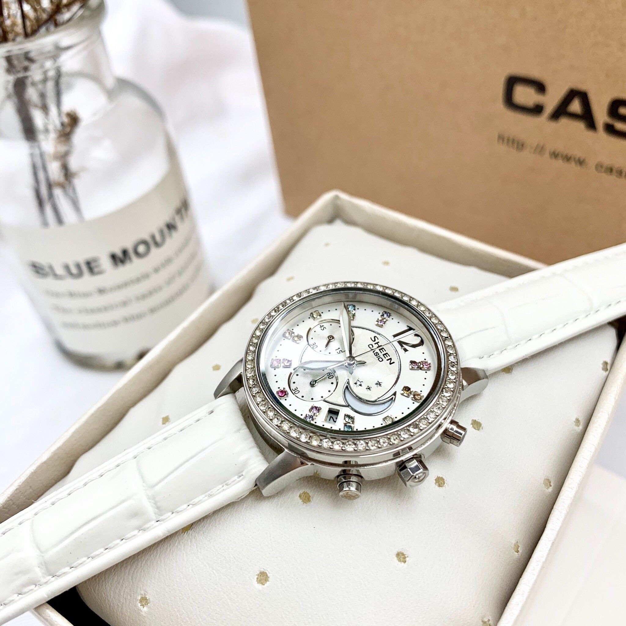 Đồng hồ Casio nữ SHE 5018L-7A 1:1