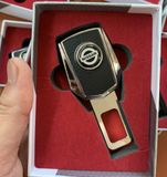 Chốt cài dây an toàn cho xe ô tô, chốt khóa ngắt chông an toàn cao cấp loại có khe cắm chồng logo hãng xe