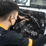 Con Lăn Dán Cách Âm chống ồn xe ô tô loại bánh Có Gai