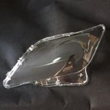 Vỏ đèn pha Lexus trong suốt, dành cho các mẫu Lexus, được làm bằng nhựa trong suốt chất lượng cao, tạo ra vẻ ngoài sang trọng và tối ưu hóa ánh sáng phát ra từ đèn pha.