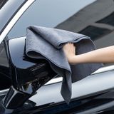 Khăn Lau Xe Hơi Hai Mặt Da Lộn Hai Màu đỏ xám Micro Fiber thấm hút nhanh không phai màu không để lại bụi, chuyên nghiệp