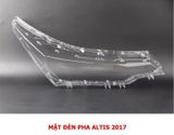 Vỏ đèn pha Toyota Corolla Altis, Dây nhựa trong suốt, Được làm bằng nhựa trong suốt chất lượng cao, Vỏ đèn pha tạo ra vẻ ngoài sang trọng và tối ưu hóa ánh sáng phát ra từ đèn pha.