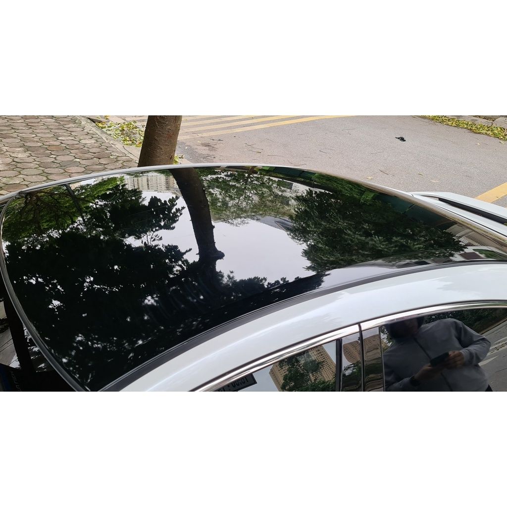 Decal đen bóng dán nóc ôtô