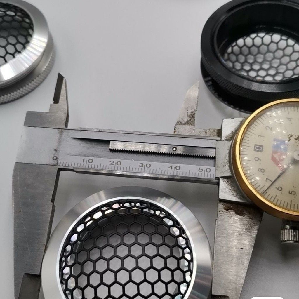 Màng Loa Ê Căng Loa