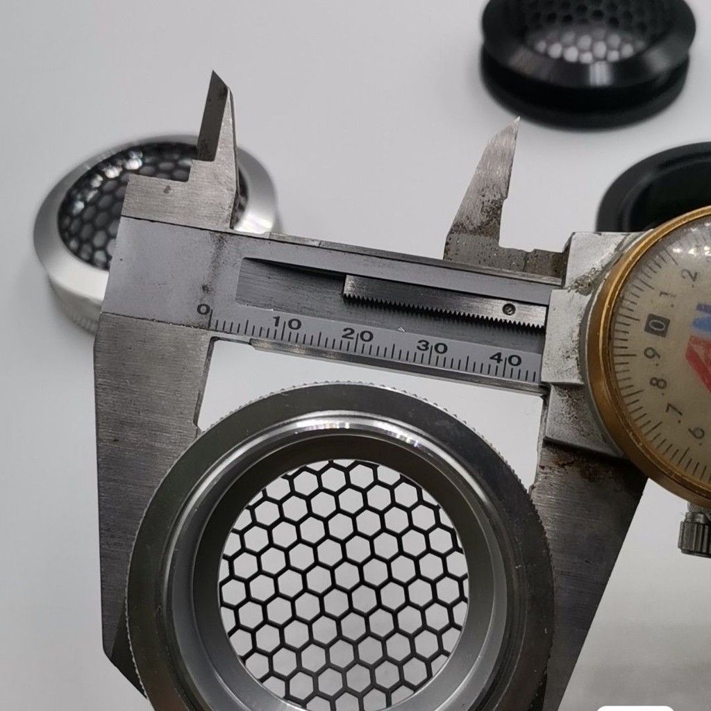 Màng Loa Ê Căng Loa