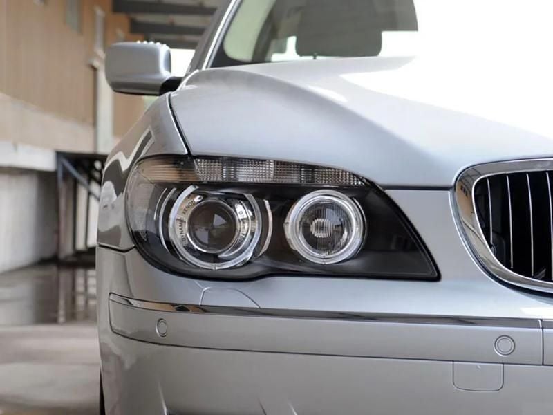 Vỏ Đèn Pha BMW 7 Series