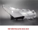 Vỏ đèn pha Toyota Corolla Altis, Dây nhựa trong suốt, Được làm bằng nhựa trong suốt chất lượng cao, Vỏ đèn pha tạo ra vẻ ngoài sang trọng và tối ưu hóa ánh sáng phát ra từ đèn pha.