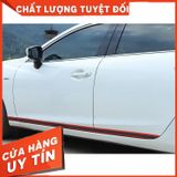 2.5m Miếng dán bảo vệ chống trầy trang trí nội thất ngoại thất ô tô xe máy 3D carbon viền bạc - rộng 5 cm / 7 cm