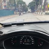 BỘ HIỂN THỊ THÔNG TIN TỐC ĐỘ LÊN KÍNH LÁI Ô TÔ XE HƠI HUD V8 MÀU TRẮNG ĐƠN GIẢN GIÁ RẺ