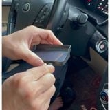BỘ HIỂN THỊ THÔNG TIN TỐC ĐỘ LÊN KÍNH LÁI Ô TÔ XE HƠI HUD V8 MÀU TRẮNG ĐƠN GIẢN GIÁ RẺ