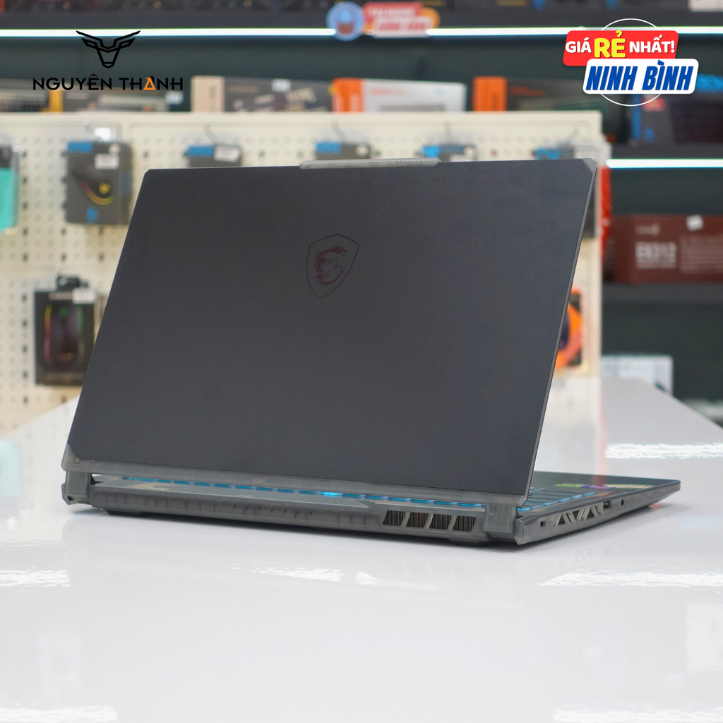 Laptop MSI Cyborg 15 (Intel Core i7-12650H, RAM 32GB, SSD 1TB, RTX 4060, 15.6