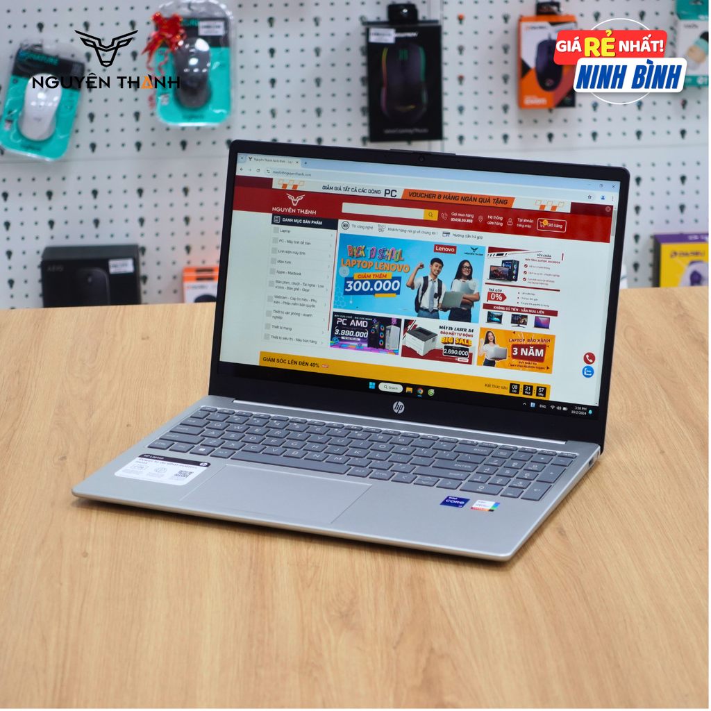 Laptop HP 15-fd0107dx (Core i7-1255U, Ram 16GB, SSD 512Gb, 15.6