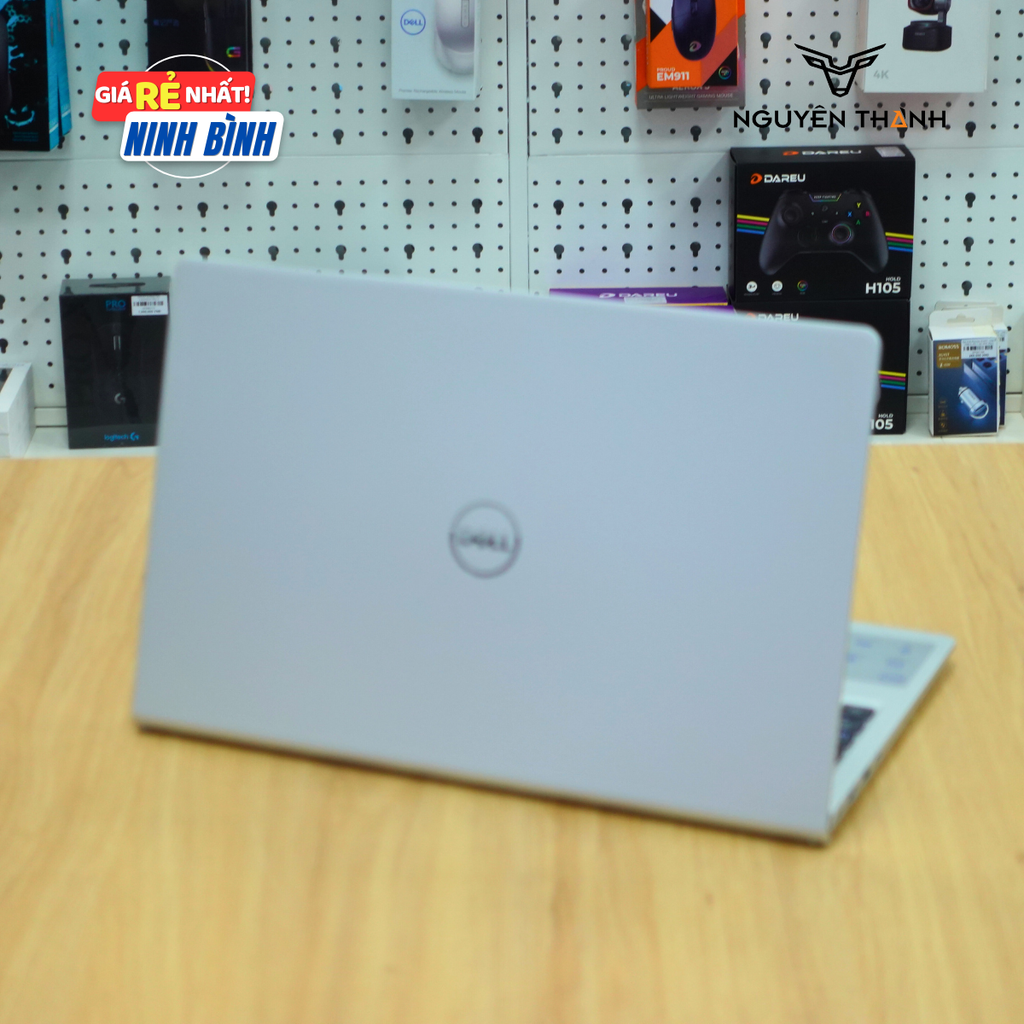 Laptop Dell Inspiron 3530  (Core i7 1355U, RAM 32GB, 1TB SSD, 15.6 inch Full HD 120Hz, Windows 11, Silver)