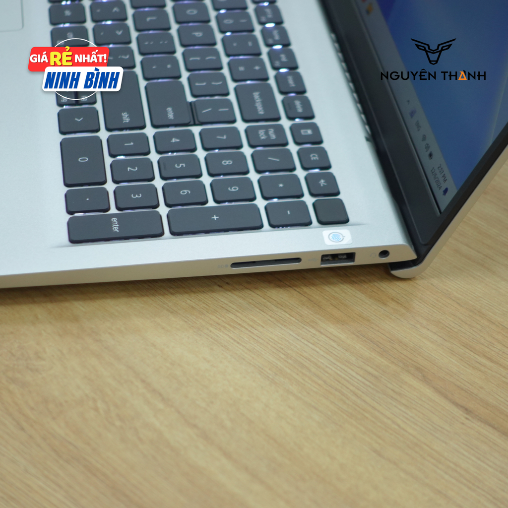 Laptop Dell Inspiron 3530  (Core i7 1355U, RAM 32GB, 1TB SSD, 15.6 inch Full HD 120Hz, Windows 11, Silver)