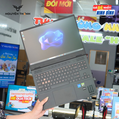 Laptop HP OMEN Transcend 16 (i7-13700HX, 32GB RAM, 1TB SSD, RTX 4070 8GB, 16