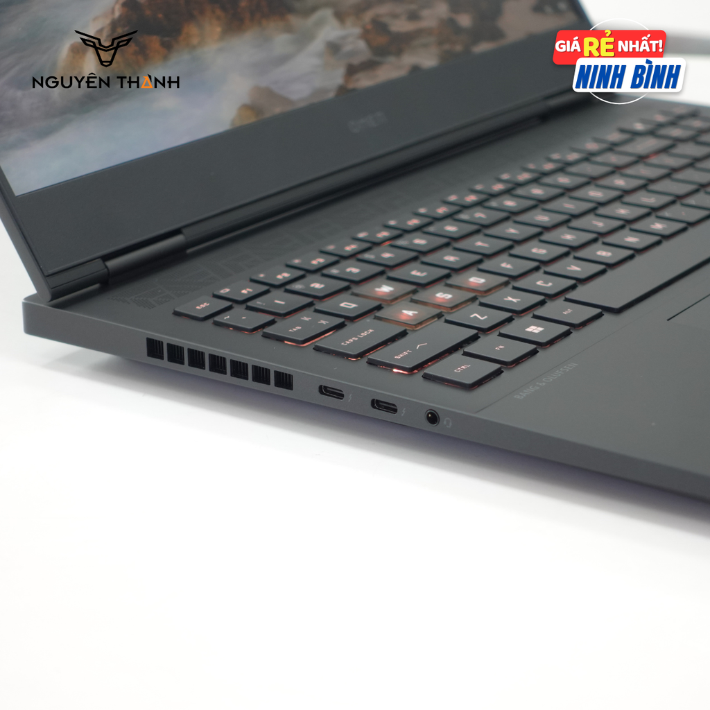Laptop HP OMEN Transcend 16 (i7-13700HX, 32GB RAM, 1TB SSD, RTX 4070 8GB, 16