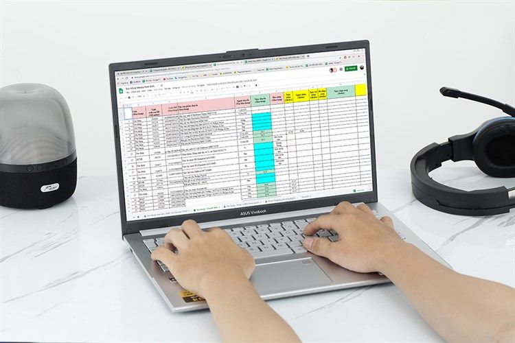 Laptop Asus Vivobook Go 15 E1504FA (Ryzen 5 7520U, 8GB, 512GB, 15.6 inch FHD, AMD Radeon Graphics, Win 11, Bạc)