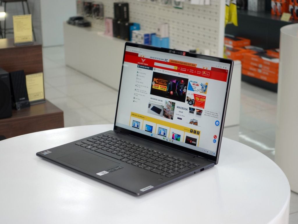 Laptop Lenovo Yoga 7i 16
