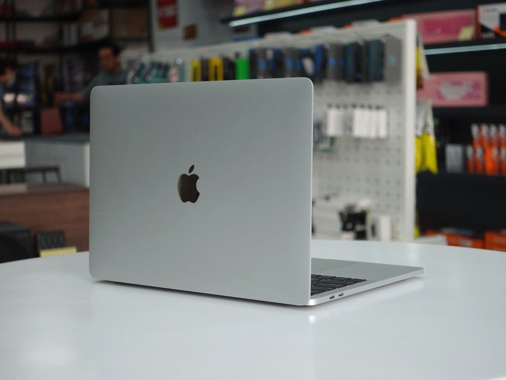 MacBook Pro 13