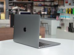 MacBook本体 MacBook Pro (13\",2018) i7, 512GB/16GB US Amazon.com: Apple Mid 2018 MacBook Pro Touch Bar with 2.7GHz