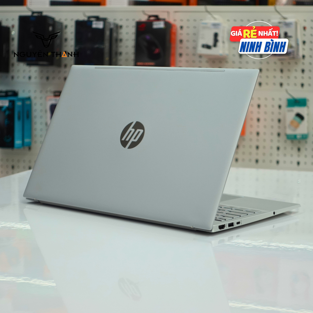 Laptop HP Pavilion 15-eh3047nr (Ryzen 7-7730U, Ram 16GB , SSD 512GB, 15.6'' FHD, Silver)