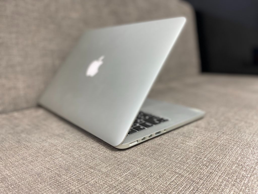 Macbook Pro Retina 2015 MF840 ( i5 2.7GHZ/ Ram 8GB/ SSD 128GB/ 13.3