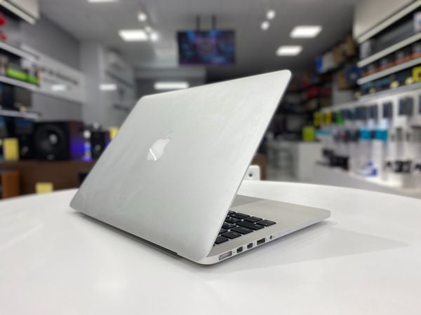 Macbook Pro Retina 13 Early 2015( Core i5-5257U 2.7GHz/ Ram 16GB/ SSD