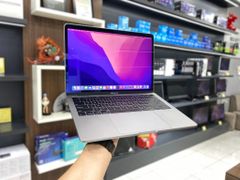 MacBook Pro 13