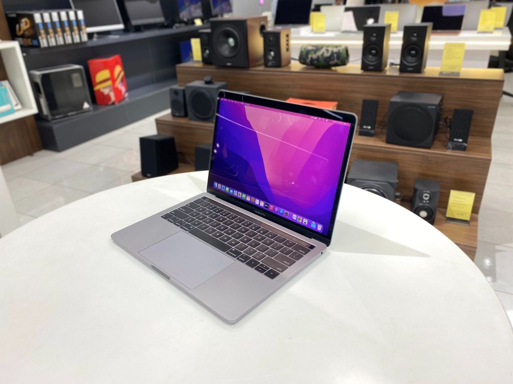 MacBook Pro 13