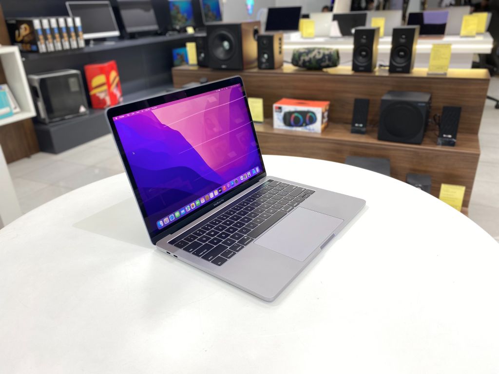 MacBook Pro 13