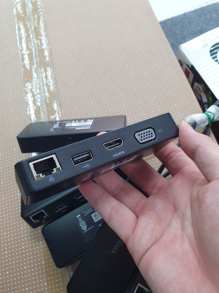 Hub chuyển đổi Toshiba 5in1 (USB Type C to type C,HDMI, USB 3.0, VGA, LAN 1GB)