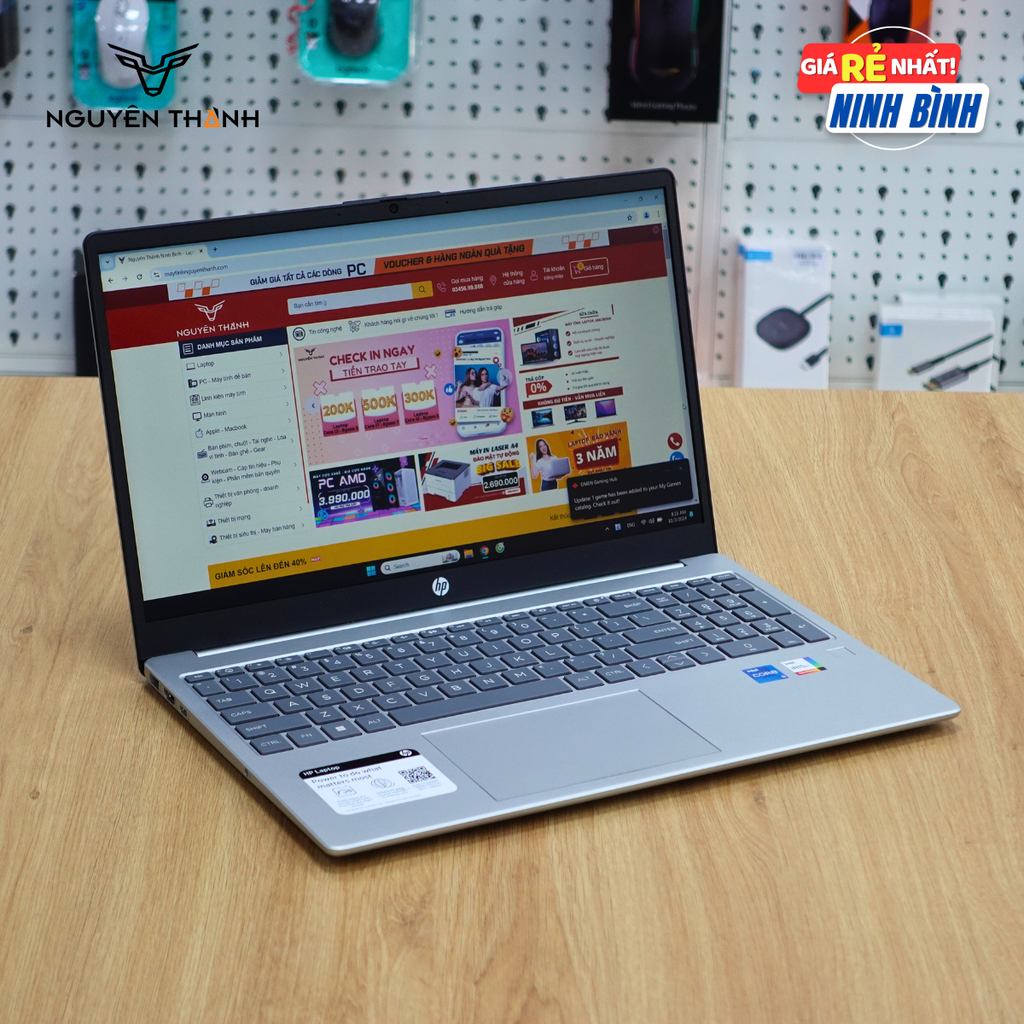 Laptop HP 15-fd0025st (Intel Core i5-1335U 1.3GHz, 16GB RAM, 256GB SSD, 15.6