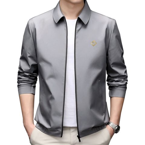Áo khoác dù nam cổ bẻ, túi ngoài hai bên, form trẻ trung AKD44 PigoFashion