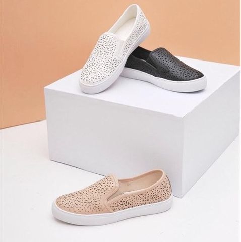 SLIPON CẮT LAZE HOA D0020E