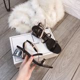 SANDAL KHUYÊN BA QUAI MẢNH GÓT VUÔNG D0020E