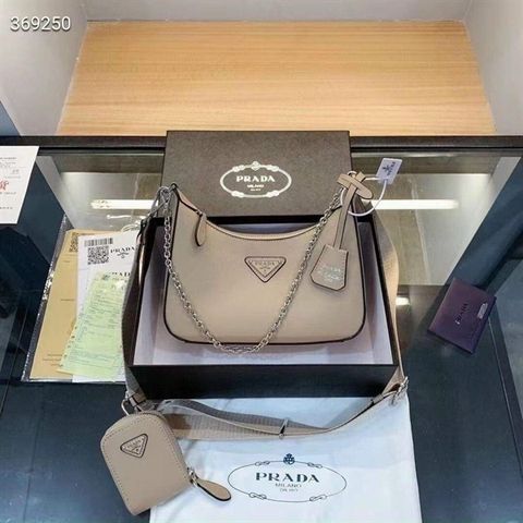 991155 SÉT TÚI PRADA TRÒN GÓC KÈM TÚI NHỎ CHỮ NHẬT D0041T