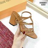 SANDAL LV LOGO ĐINH CANH GÓT TRỤ 5P D0031ER