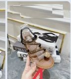 SANDAL XỎ NGÓN HOA ĐÁ 2 QUAI CHÉO ĐÁ HẬU CHUN D0022ER