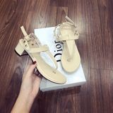 SANDAL VALENTINO XỎ NGÓN D0022E