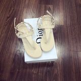 SANDAL VALENTINO XỎ NGÓN D0022E