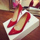 Giầy Louboutin da bóng mũi nhọn không nơ D0020E