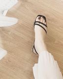 SANDAL GÓT VÀNG HAI QUAI MẢNH D0017E