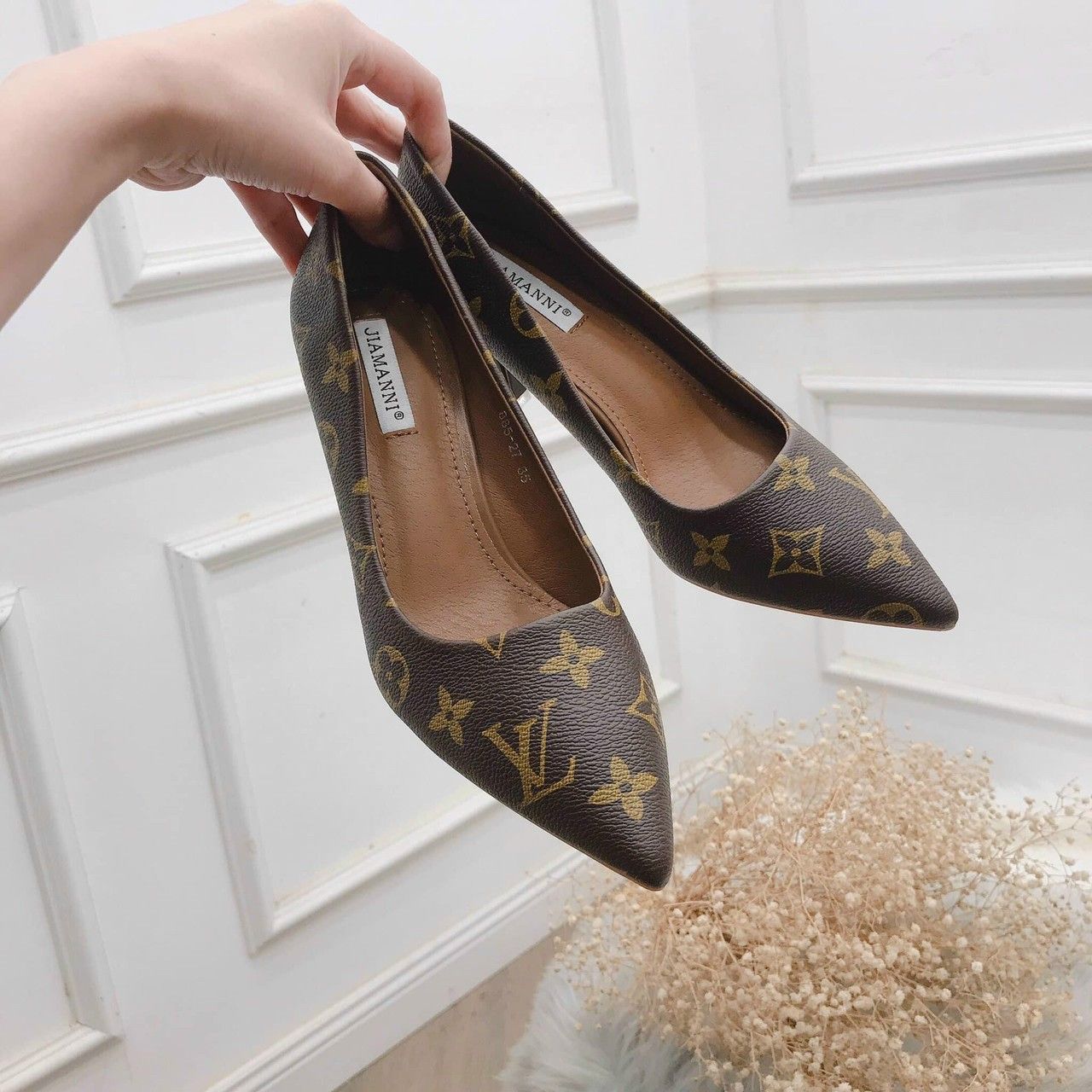 cherie pump louis vuitton