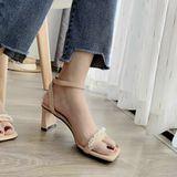 SANDAL QUAI NGỌC VẶN THỪNG GÓT CONG D0020ER