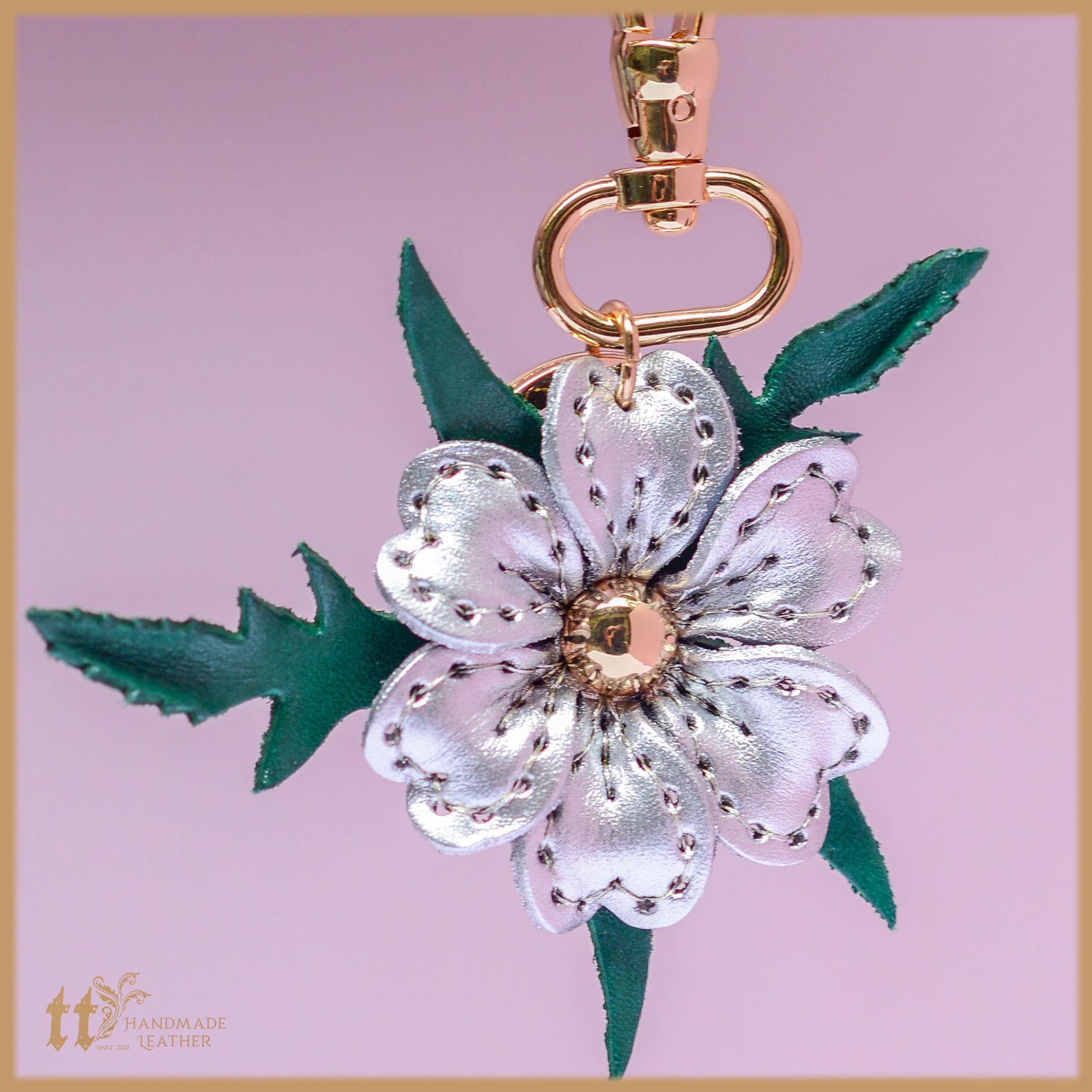 Charm hoa Cosmos