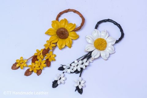Charm dây hoa hướng dương